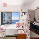 Graycis House By